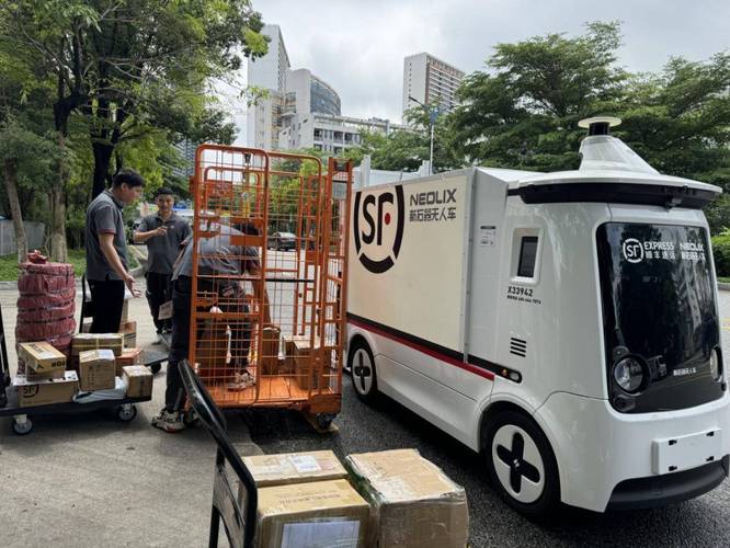 交通运输部 推动自动驾驶技术试点和示范应用